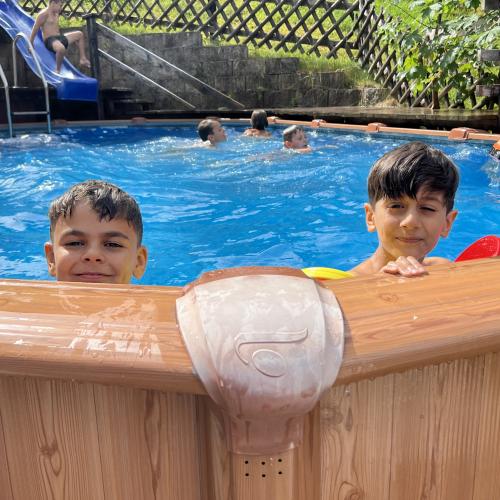 Küken und Pool