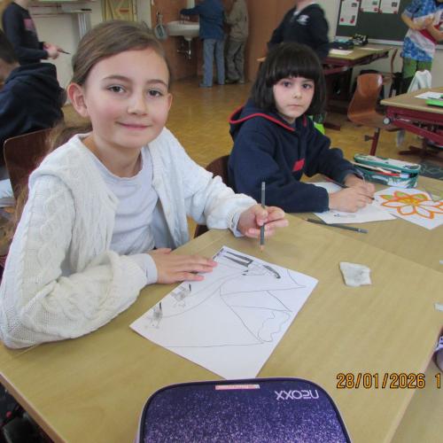 Zeichnungen und Plakate