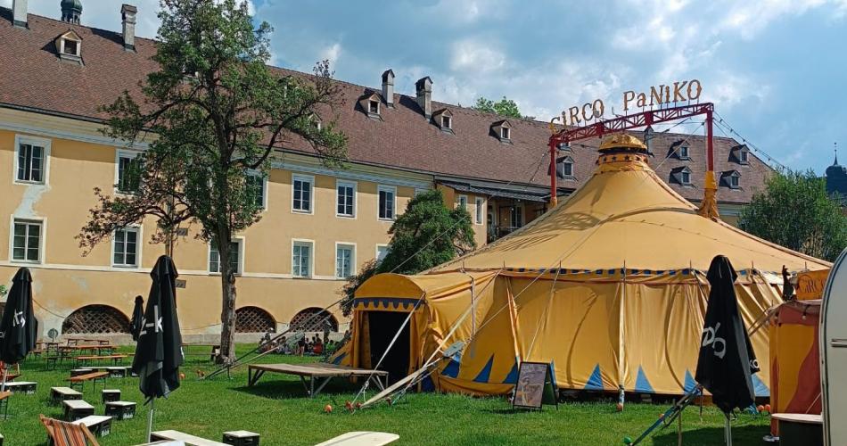 Zirkus